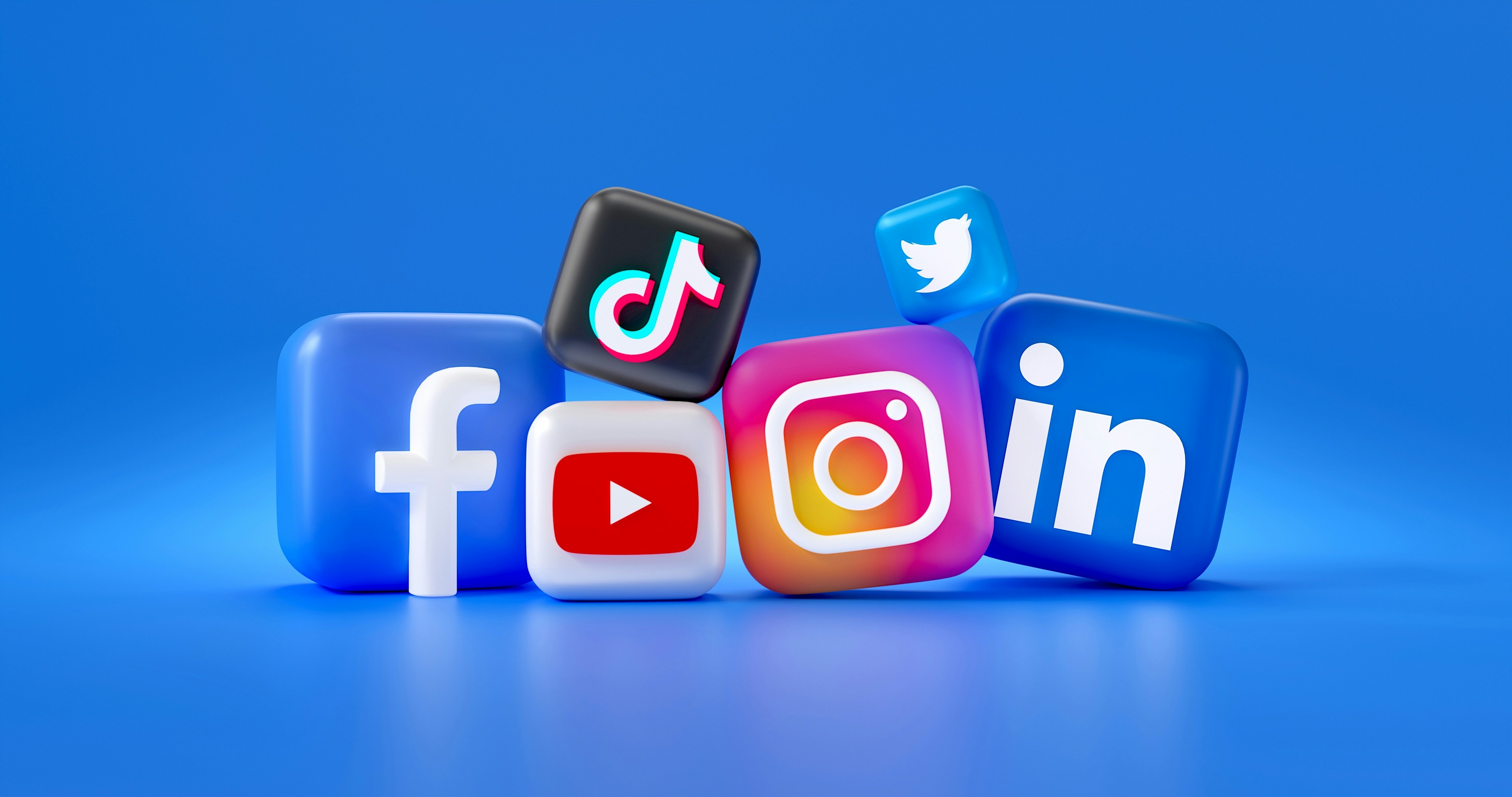 What is SMM (Social Media Marketing)? A Beginner's Guide